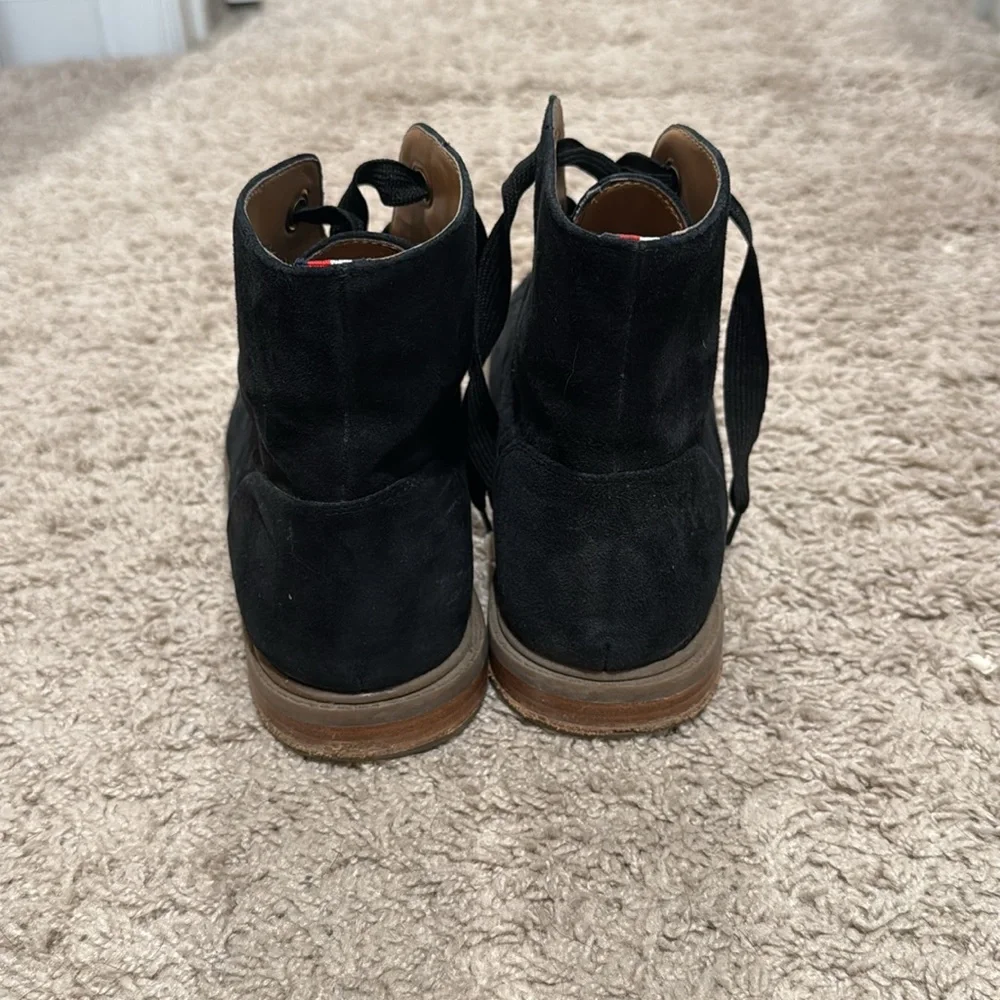 Tommy Hilfiger size 11 suede booties - Picture 3 of 4
